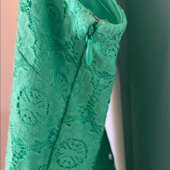 Sleeveless Green Sundress w/ Eyelet Lace Overlay - Picture 5 of 5